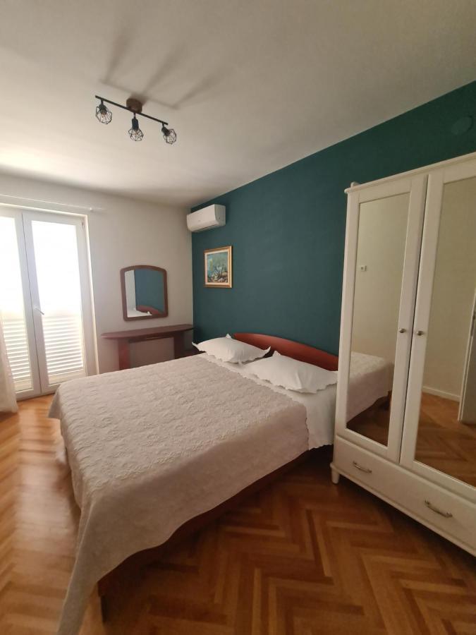 Apartment Nena & Petar Makarska Exteriör bild