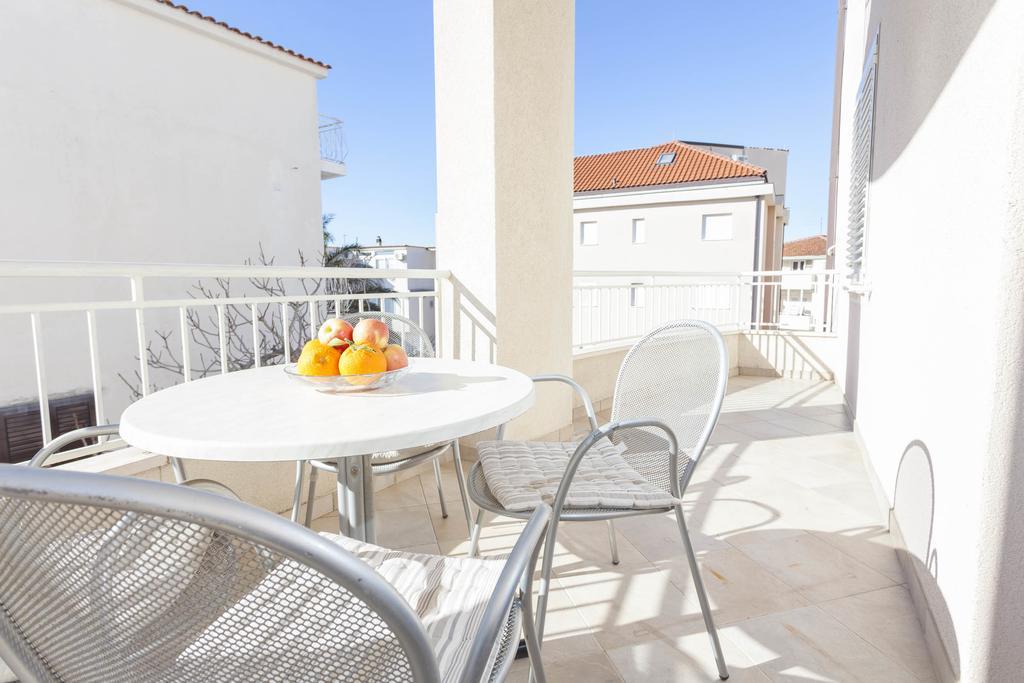Apartment Nena & Petar Makarska Exteriör bild